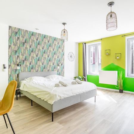 S&K Suite Grande Rue Roubaix - Chambre Spacieuse Et Sdb Privee - Netflix Et Cuisine Exterior foto