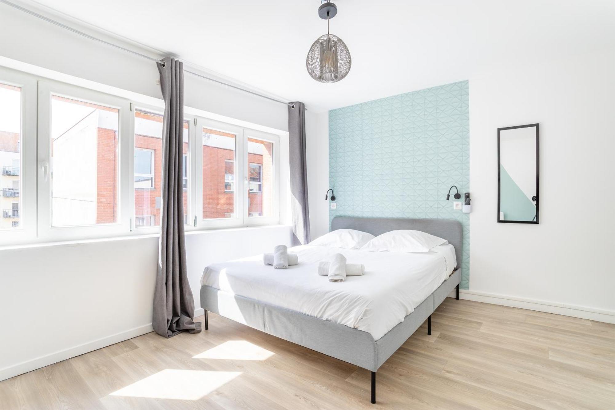 S&K Suite Grande Rue Roubaix - Chambre Spacieuse Et Sdb Privee - Netflix Et Cuisine Exterior foto