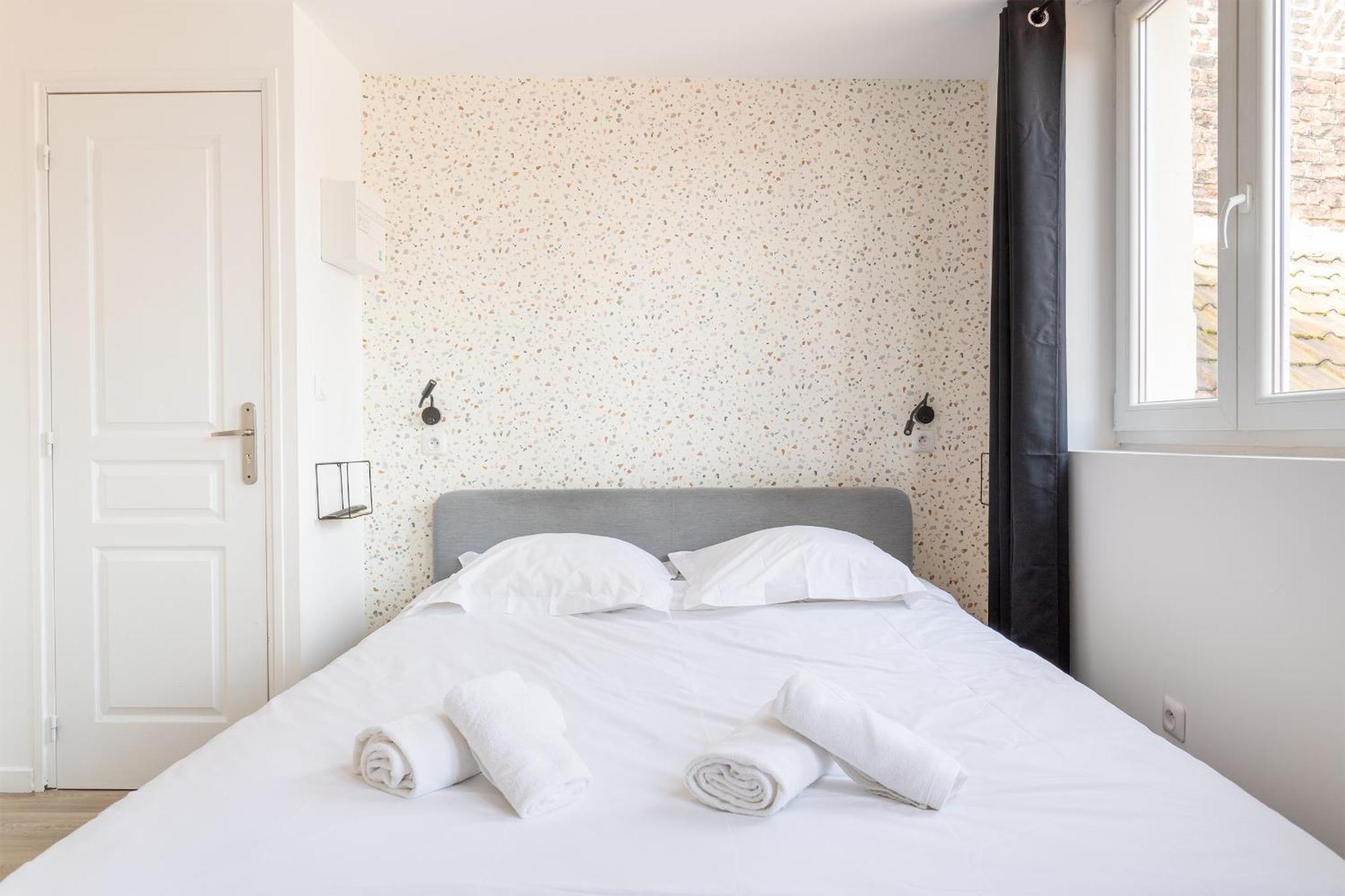 S&K Suite Grande Rue Roubaix - Chambre Spacieuse Et Sdb Privee - Netflix Et Cuisine Exterior foto