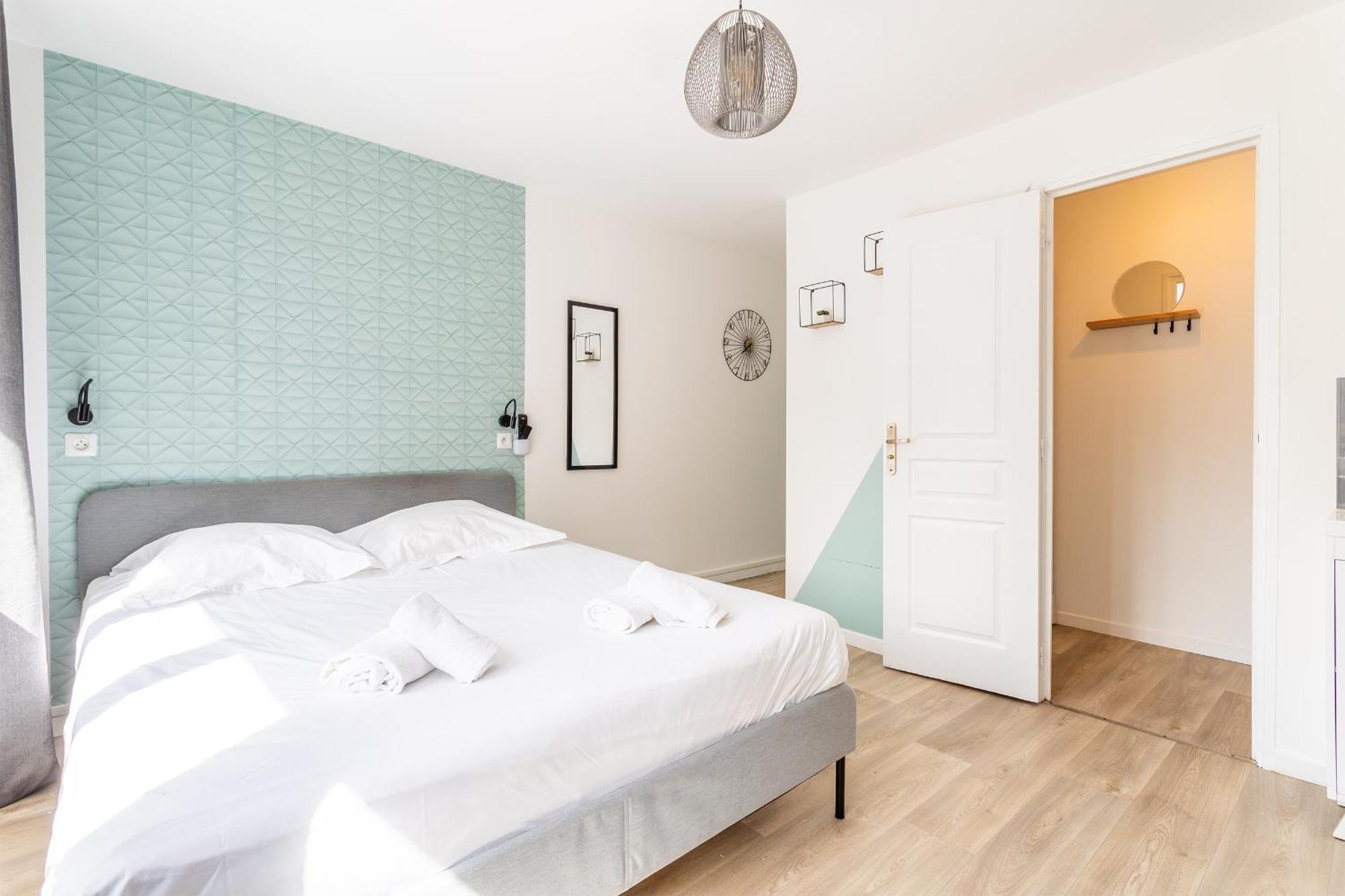 S&K Suite Grande Rue Roubaix - Chambre Spacieuse Et Sdb Privee - Netflix Et Cuisine Exterior foto